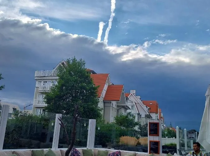 Sailors' Park Zephir Apartman *